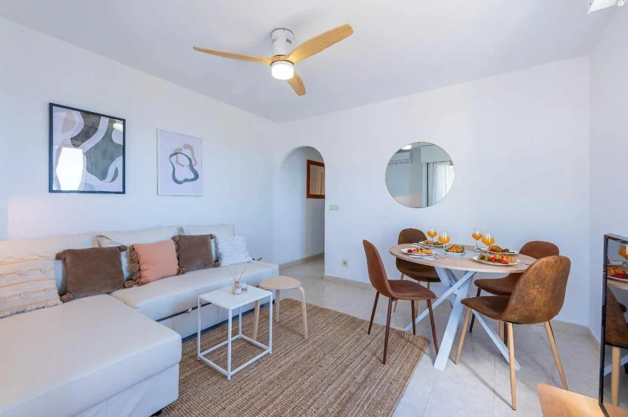 Benalmadena, Apartment With Wonderful Views Malaga