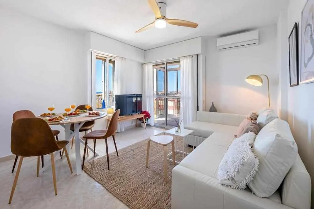 Benalmadena, Apartment With Wonderful Views Malaga